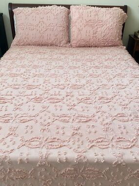 Target Threshold Pink Tufted Chenille Full/Queen Duvet Cover & Shams